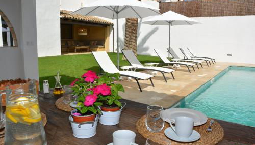 Masia La Morera autenticidad renovada 100 porcien a 10 minutos de Sitges en coche 12 huespedes Piscina Aire Aconc 6 Suites Apertura 15 Julio 2025 - Photo 5