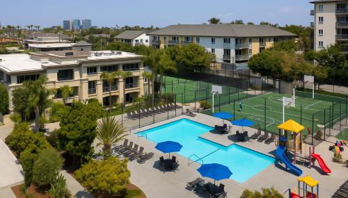 Marina Breeze 2BR 2BA & 1BR 1BA - Pool, Hot Tub, Gym - Close to Beach - Foto 4, sunbed