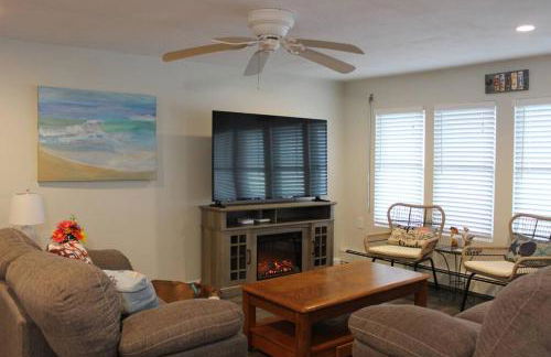 Pet Friendly Milford Beachfront Home - Foto 9