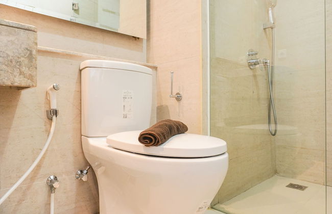 Modern Look And Nice 2Br Gold Coast Apartment Near Pik - Foto 23