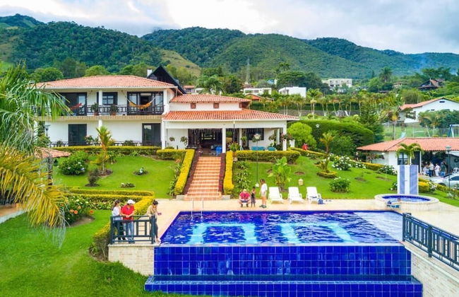 Finca Lago Calima With Excellent View - Photo 16