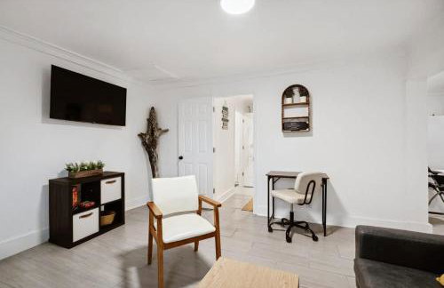 Clubhouse Cozy fast Wi-fi 6 min from Downtown - Foto 21