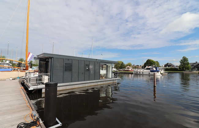 Houseboat in Lemmer With Harbor Views - Foto 25