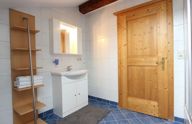 Rustic Holiday Home near Ski Area in Hopfgarten im Brixental - Foto 8