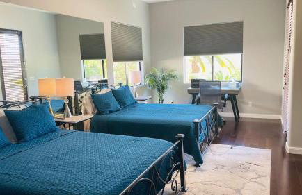 Luxury Contemporary Sanctuary w/ Pool and Views! - Foto 68