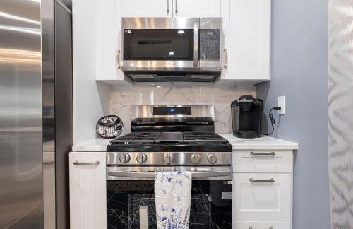 New Apartment Liberty State Park Jersey City NJ Airport Train Manhattan NYC - Foto 38