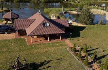 Dom nad stawem przy lesie - Foto 4