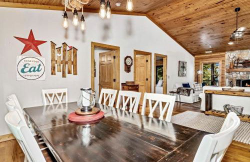 Cozy Mountain Cabin with Long-Range Views near Waterfall Park in Old Fort, NC - Foto 23