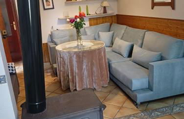 La Casita con piscina privada de tres dormitorios - Photo 10