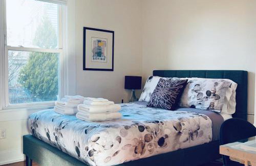 Peaceful Oasis on Munjoy Hill 1st flr 3BR parking - Foto 6