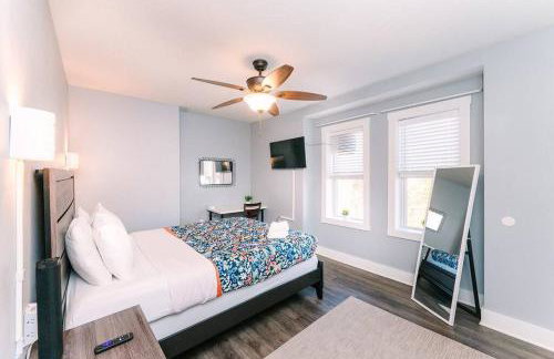 High-Speed Internet - Parking - Washer & Dryer - Foto 9