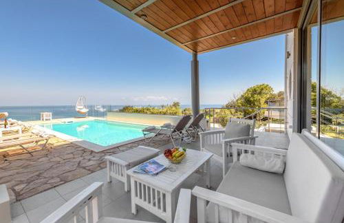 Villa Serenity - With Private Heated Pool - Foto 1