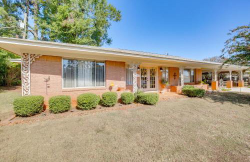 Fire Pit and Patios Peaceful Alto Getaway! - Foto 3