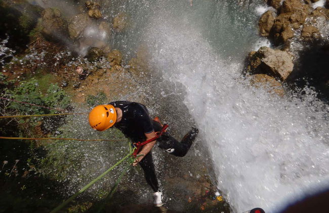 Canyoning in Gorgo de la Escalera - Photo 4