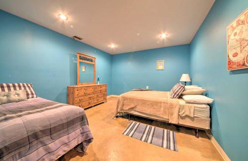 Peaceful Custom Carbondale Home with Deck, Near SIU! - Foto 17