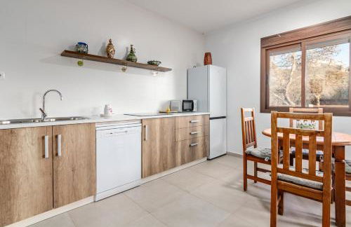 Los Nísperos - Photo 78