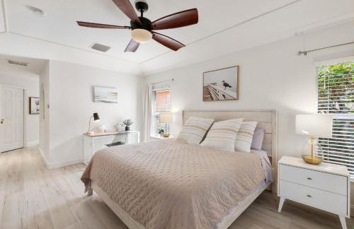 Beautifully-furnished Naples Home l Pool l Hot Tub - Foto 9