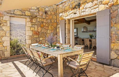 Villa La Genestière - Familienoase und Golfertraum mit Infinity-Pool und 180-Grad-Panoramablick bis zum Meer - Foto 42