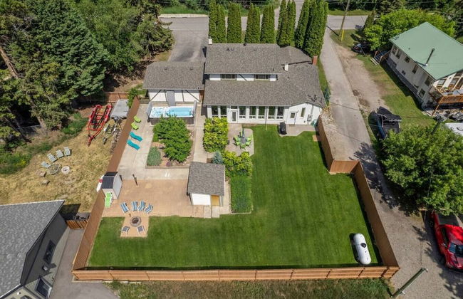 LUXURIOUS 5,500 sqft Home: 5 Br/5 Ba | PRIVATE Pool & Hot Tub | STEPS to Beach - Foto 43