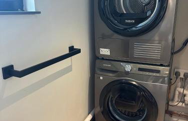 Fire Station View-Central-2 king beds-Brand new interior - Foto 6