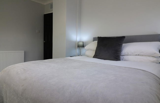 Sunnyside House - Holytown - Photo 2