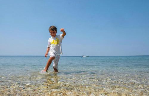 Apartment in Elia Beach with a shared pool - Photo 24