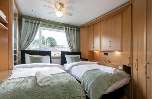 Wickersley House, Rotherham for contractors & Families, free parking, wifi - Foto 33