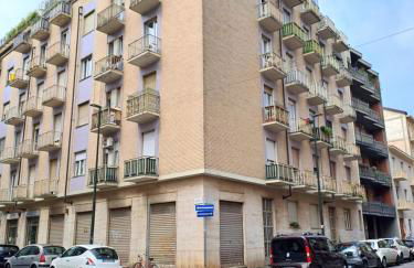 Casa Five next to Metro - Photo 16