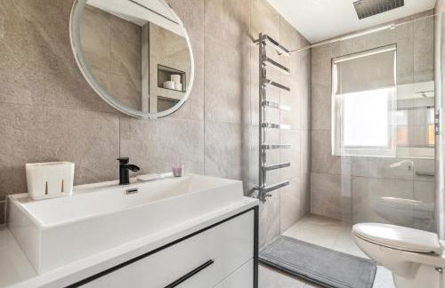 Spacious 6 Bedroom Luxury Home Sleeps 14 Royal Manor 57 - Foto 38