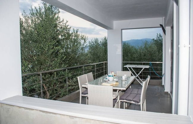 Nina's Villa, Cosy Seaview Retreat - Foto 15