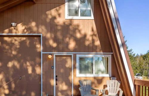 Incredible Sunset at Beachfront Glamping Cabin on Private, Herron Island with Fire Pit and Kayaking near Olympia, Washington - Foto 15