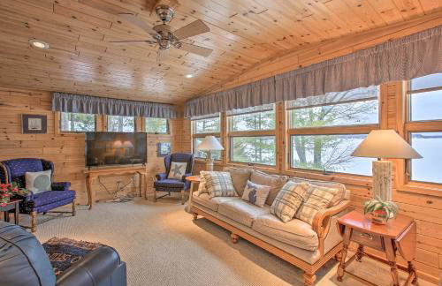 Waterfront Cottage, 9 Mi to Aloha State Park! - Foto 4