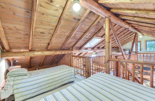 Authentic Log Cabin with Private Pond in Glidden - Foto 19