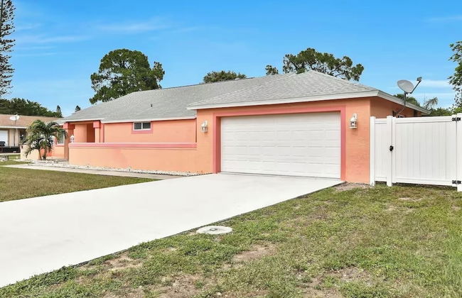 Renovated 3BR Dog Friendly Pond View W/D - Foto 6