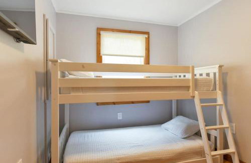 Pet friendly with Fireplace, Near Kasoag Snow Trail - Foto 15