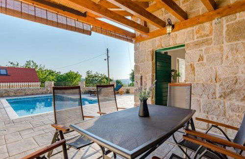 Holiday Home Rustic - Two Bedroom Holiday Home with Private Pool - Photo 40