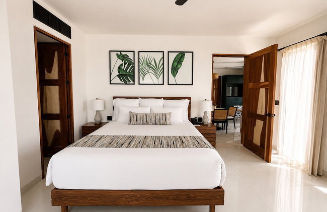Flamboyan Hotel & Residences - Photo 10