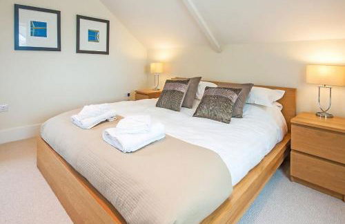 Howells Mere 26, Swans Down - P - Photo 17