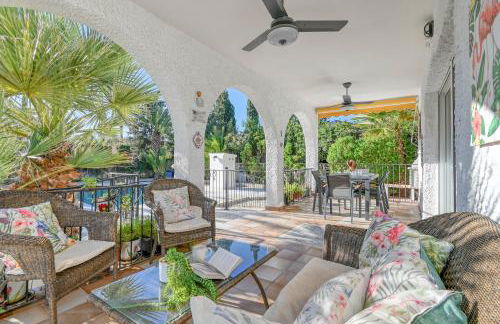 Villa La Font with pool and bbq - Foto 14