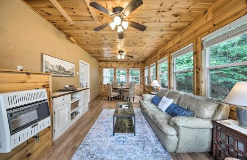 Huge Blairsville Cabin Game Room and Mtn View! - Foto 16