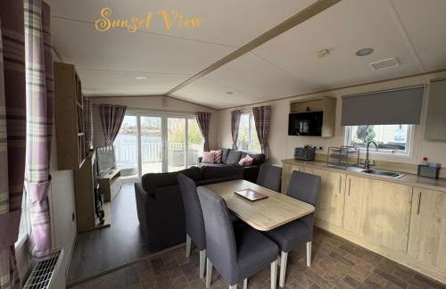 Tattershall Lakes Sunset View Caravan Lakeside, Hot Tub, Garden, Private Fishing Peg & WiFi - Foto 3