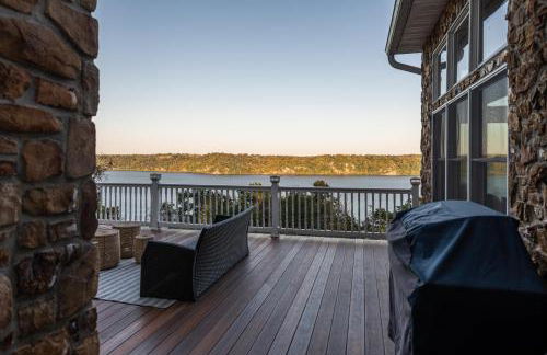 River Haven with Hot Tub - Foto 68