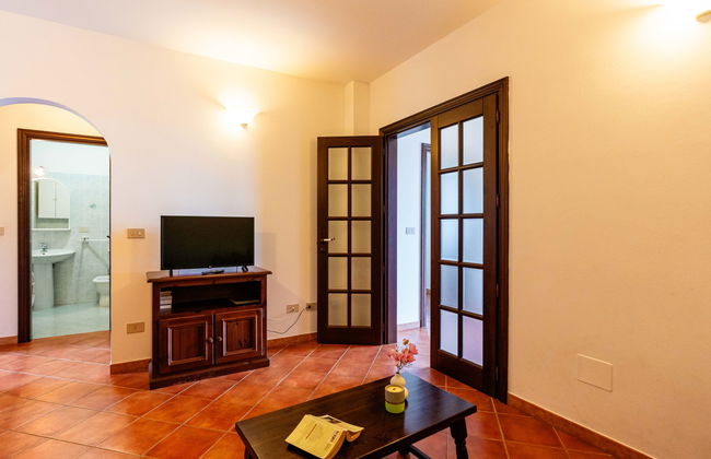 2 bedroom Apartment in Diano Castello with swimming pool and garden - Photo 7