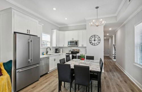 Brand New 5BR, Outdoor Seating, Parking - Foto 19