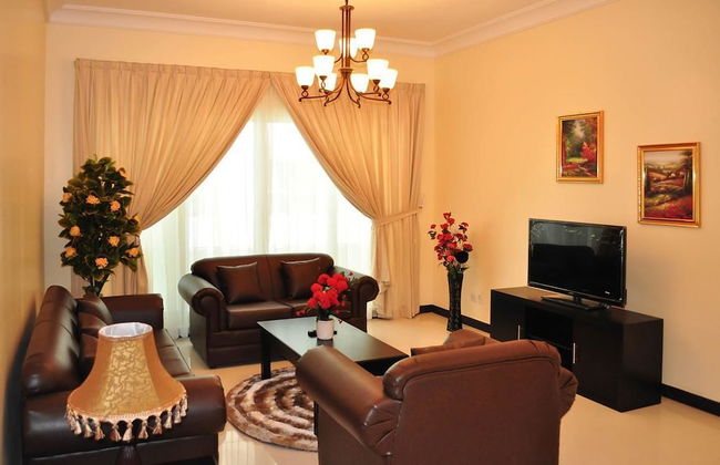 Golden Treasure Tower Family Apartment - Photo 22