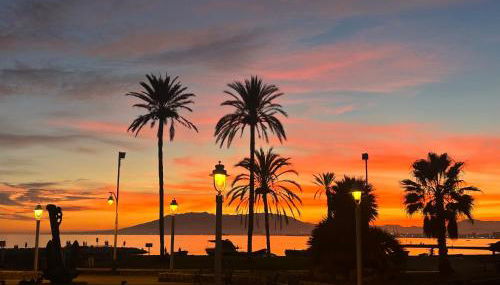 Marvellous Malaga Mediterranean and Mountain Views - Photo 4