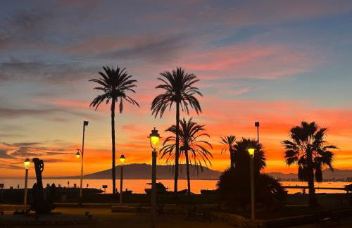 Marvellous Malaga Mediterranean and Mountain Views - Photo 4