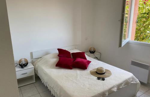 Appartement 4 pers - Terrasse - Vue Mer - Proche plage - Foto 2