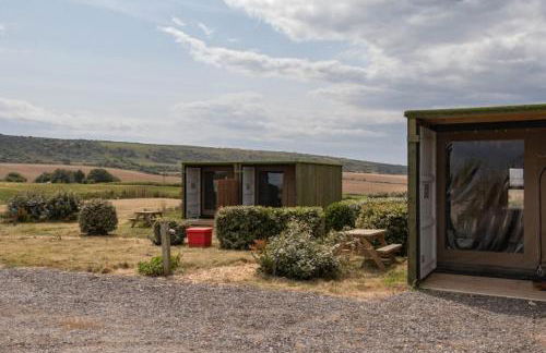 1 Swallows Nest, Camp Tapnell - Photo 10