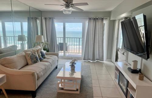 Beachfront Condo with Pool a Summer Escape for 6 - Foto 4